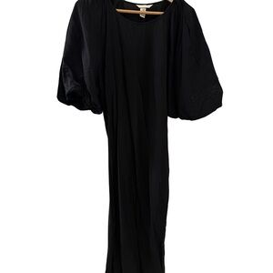 H&M Classic Black Maxi Dress with Flowy Sleeves